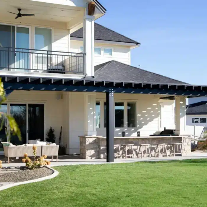 pergola-backyard-bbq