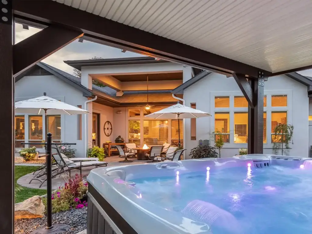 Modern aluminum patio cover in Boise backyard outdoor living space 