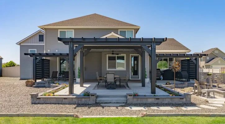 Custom backyard patio cover and outdoor entertainment area in Boise, Idaho